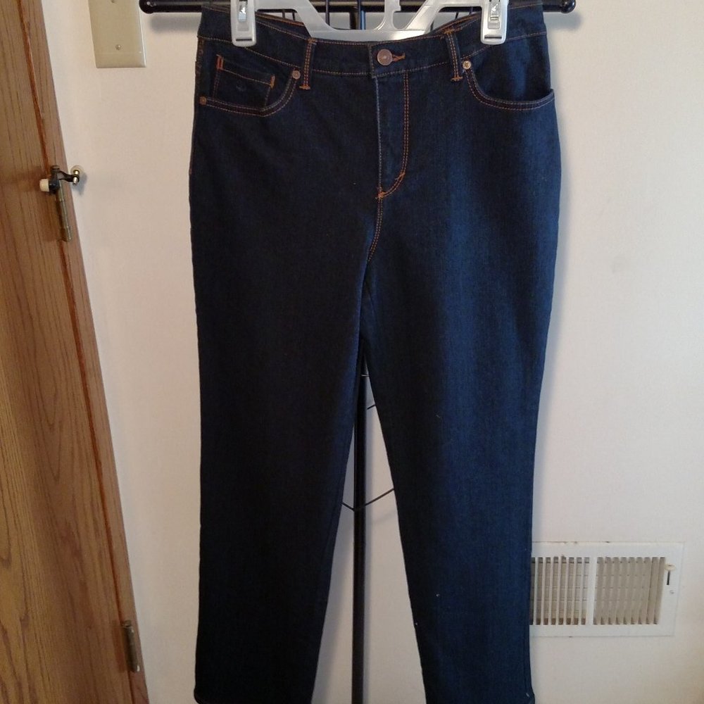 Gloria Vanderbilt Amanda blue jeans, excellent, like new condition, sz 6 petite